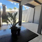 Apt 1