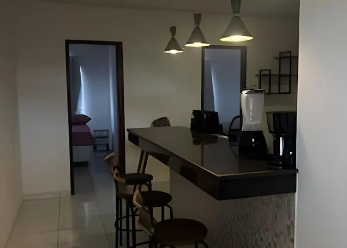 Apt 1